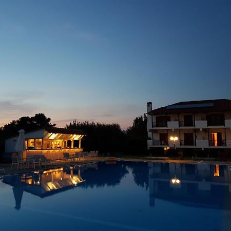 Alkinoos Beach Hotel Gerakini Buitenkant foto