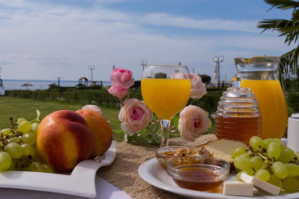 Alkinoos Beach Hotel Gerakini Buitenkant foto