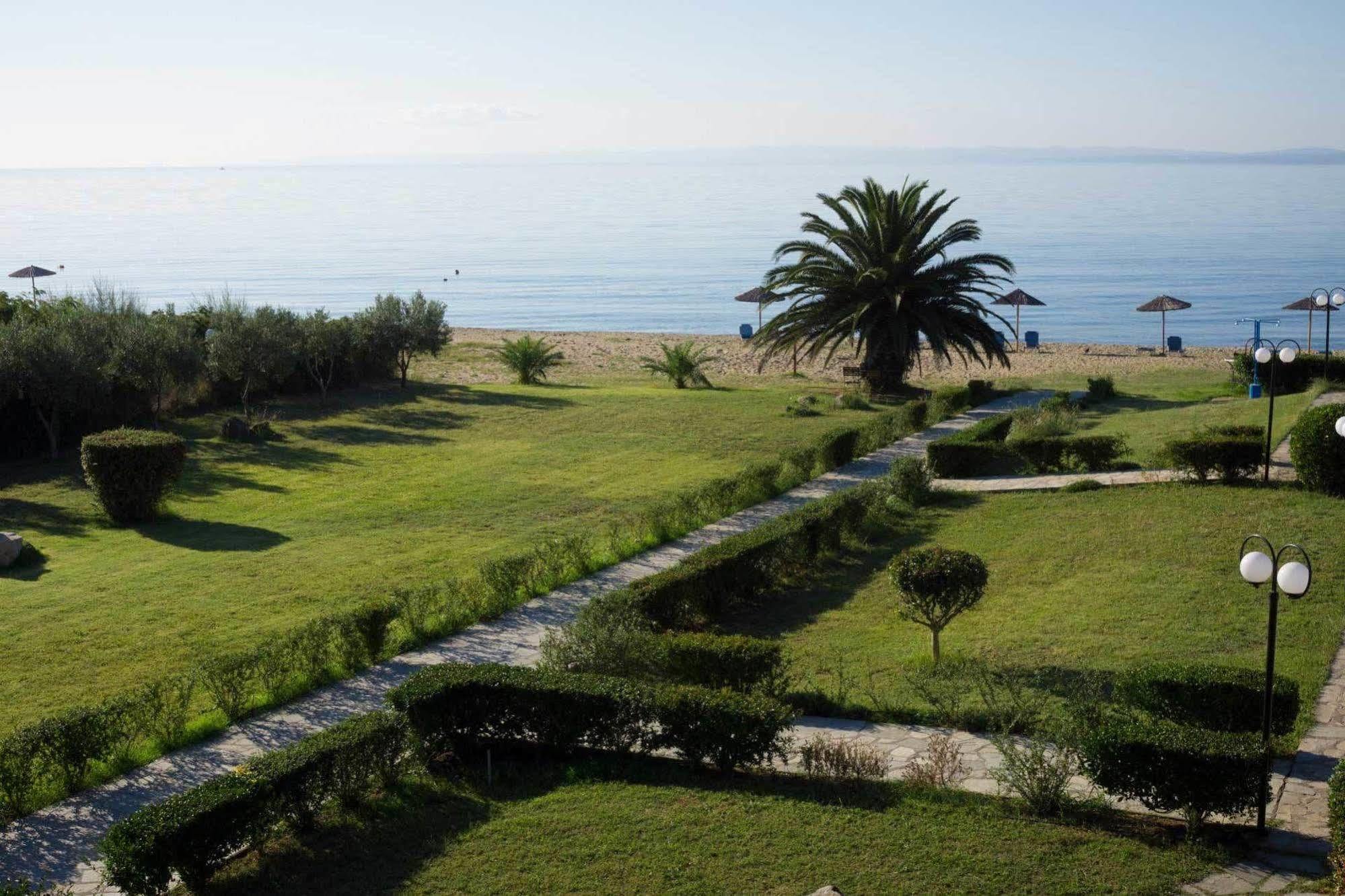 Alkinoos Beach Hotel Gerakini Buitenkant foto
