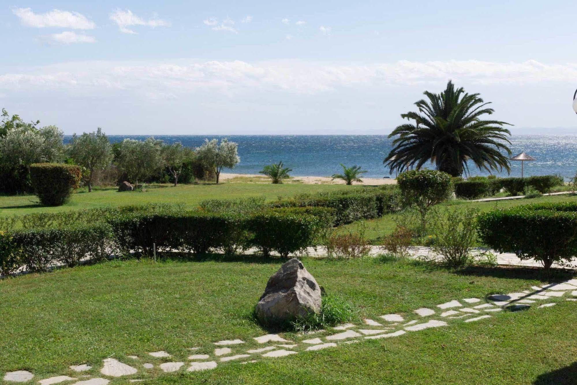 Alkinoos Beach Hotel Gerakini Buitenkant foto