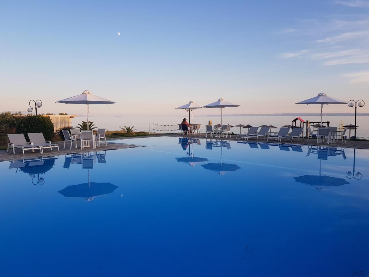 Alkinoos Beach Hotel Gerakini Buitenkant foto